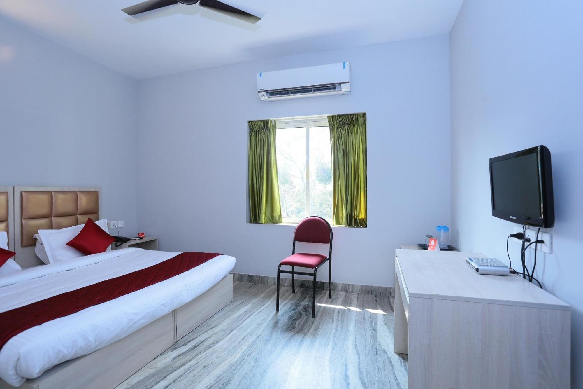 Super Townhouse Prince Palace Thiruvananthapuram Extérieur photo