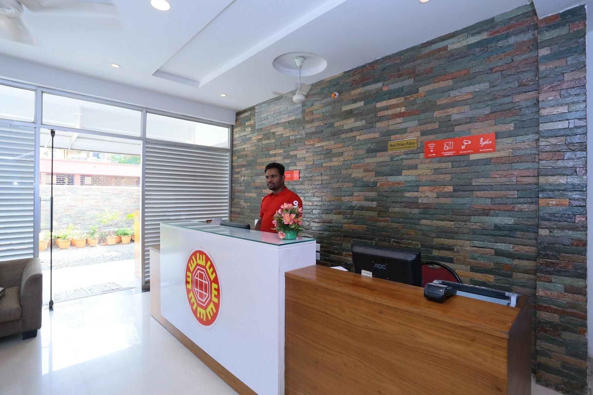 Super Townhouse Prince Palace Thiruvananthapuram Extérieur photo